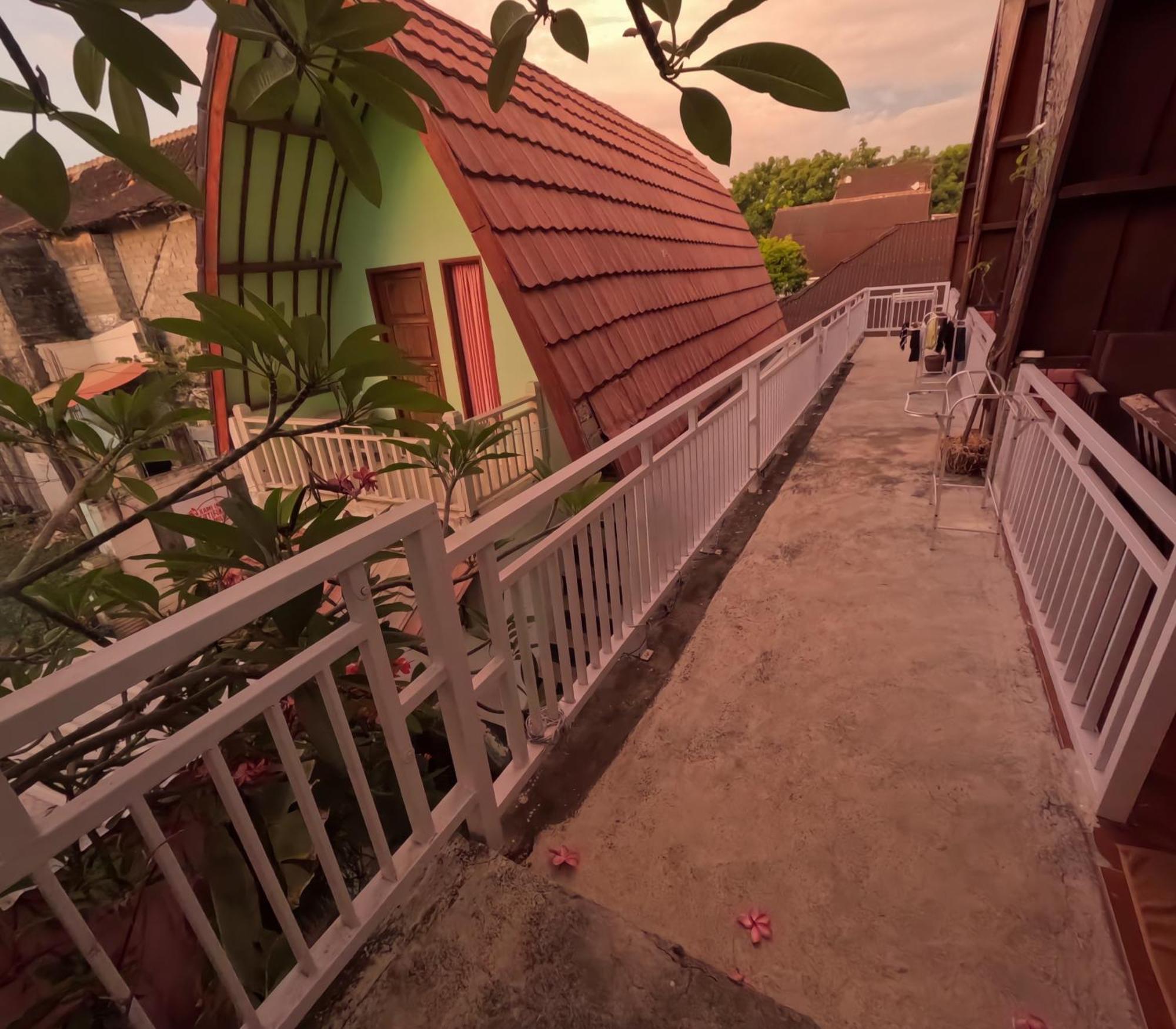 Banana Leaf Bungalow Gili Trawangan Exterior photo