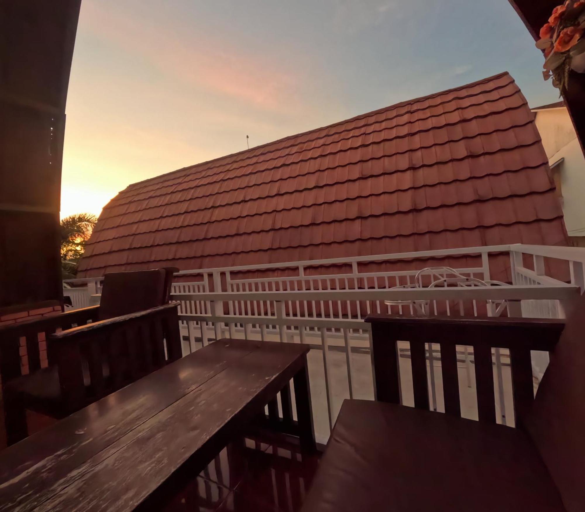 Banana Leaf Bungalow Gili Trawangan Exterior photo